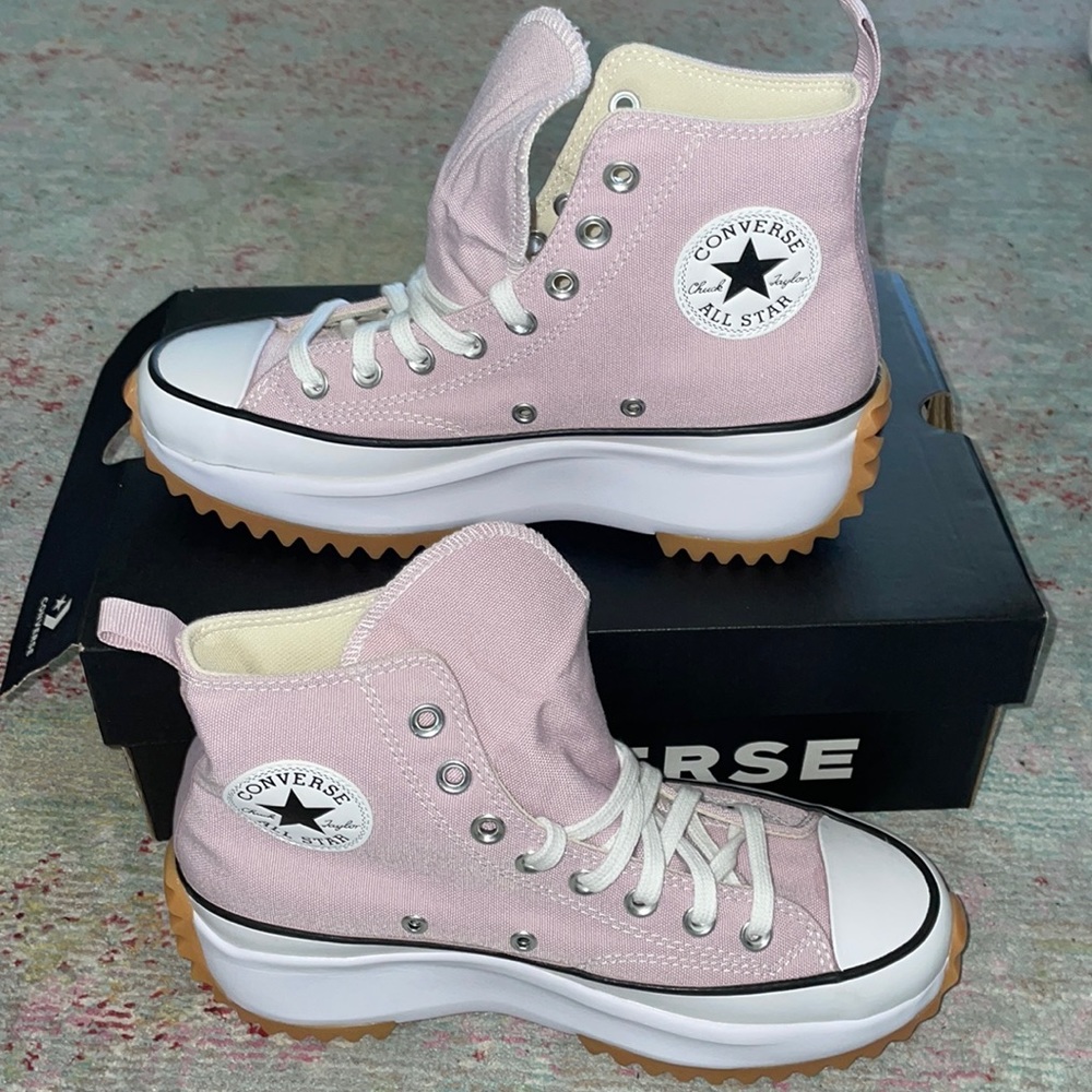 NWB Women’s Converse Run Star Hike HI - Himalayan Salt - Size 8